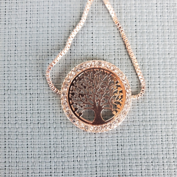 New Rhinestone Tree of Life Adjustable Rose Gold Bracelet. - Picture 7 of 10